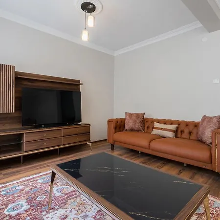 Luxury 4 Bdrm On Altiparmak