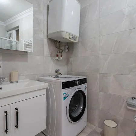 Luxury 4 Bdrm On Altiparmak Apartman Bursa