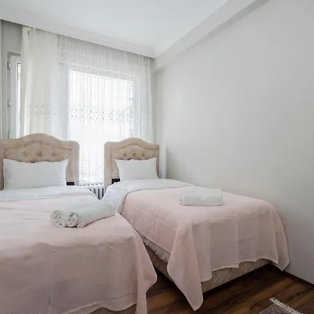 Apartman Luxury 4 Bdrm On Altiparmak *