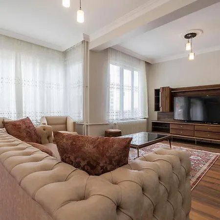 Apartman Luxury 4 Bdrm On Altiparmak *