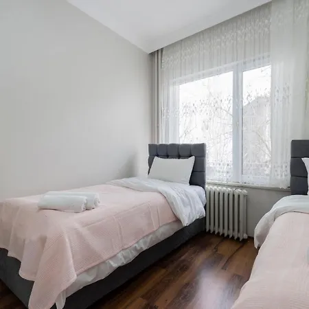 Luxury 4 Bdrm On Altiparmak Apartment Bursa